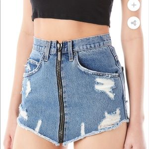 NWOT Rhinestone Zipper a armar Denim Skirt